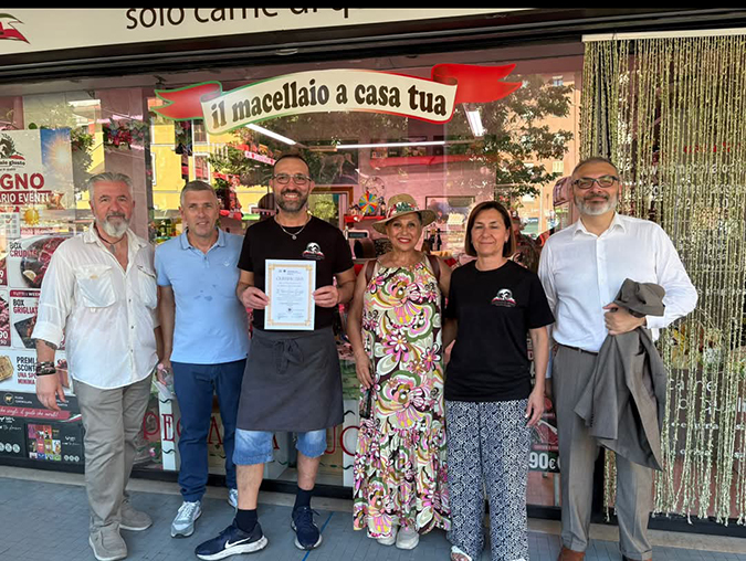Concorso vetrine Opera 1 classificato alimentare Il Macellaio Giusto_SITO